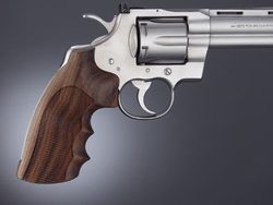 Střenky Hogue Colt Střenky Hogue Colt Python/Anaconda/Trooper Pau ferro