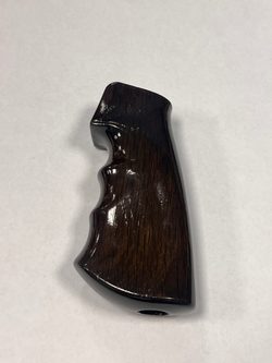 Pistolová rukojeť Kambo Arms pro AR-15 uzený dub - lakovaný