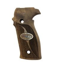 Střenky KSD Sig Sauer P226 ořech se stříbrným logem 1