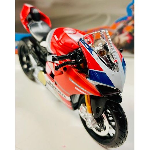 MAISTO DUCATI PANIGALE V4 S CORSE 1:18