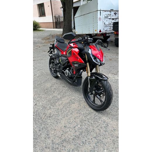 QJ MOTOR SRK 125 J RED