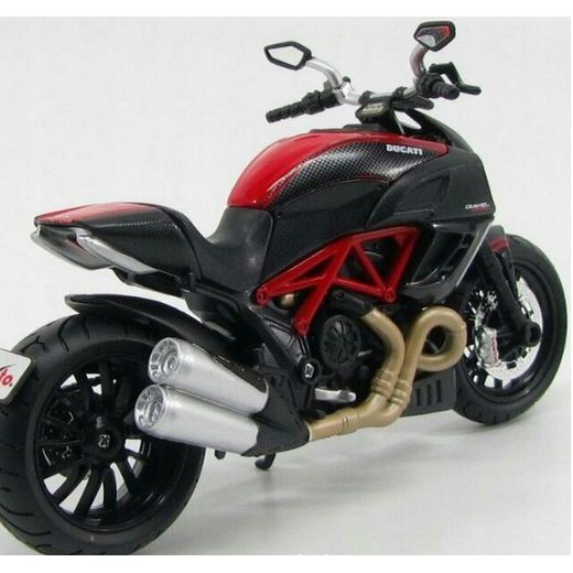 MAISTO DUCATI DIAVEL CARBON RED/BLACK 1:18