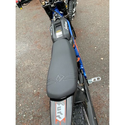 SUR-RON LIGHT BEE -X