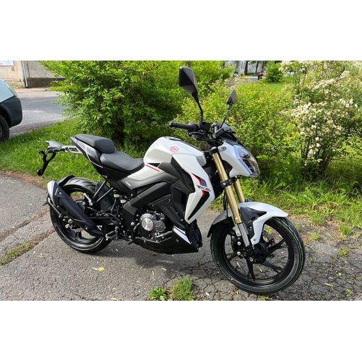 KEEWAY RKF 125 EURO 5 YELLOW