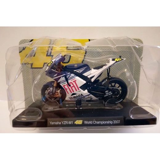 MAISTO YAHAMA YZR-M1 WORLD CHAMPIONSHIP 2007 - VALENTINO ROSSI 46 1:18
