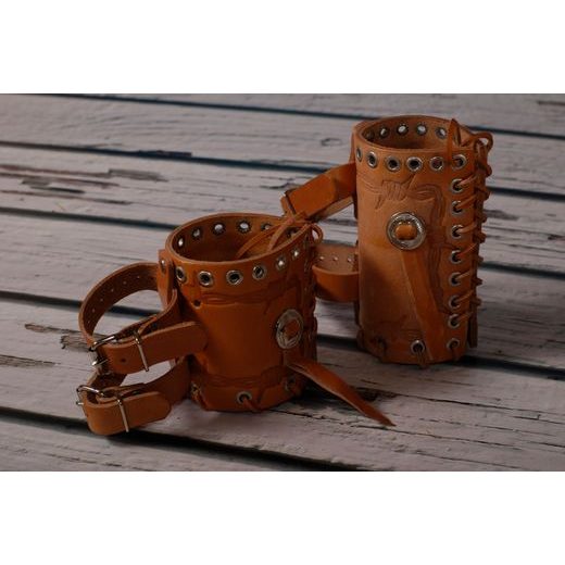 BIKERSMODE DRŽÁK NÁPOJE BP KOŽENÝ SVĚTLE HNĚDÝ ZDOBENÍ KONČAK