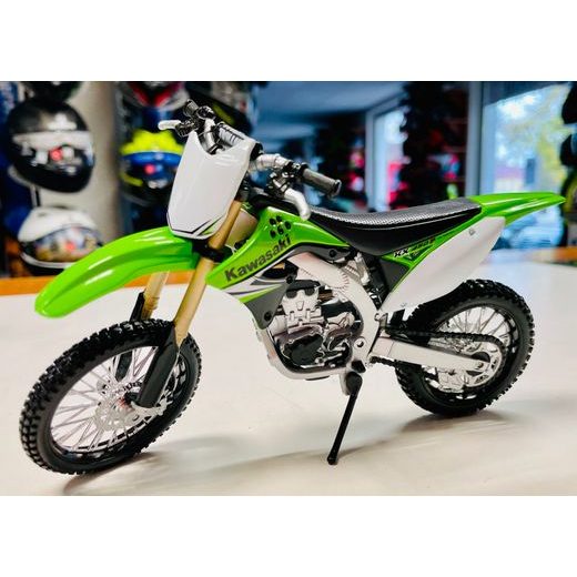 MAISTO KAWASAKI KX 450F GREEN 1:12