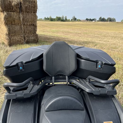 SHARK ACCESSORIES PLASTOVÝ BOX NA ČTYŘKOLKU AX120 TGB BLADE 1000LT/1000LTX/600LT/600LTX