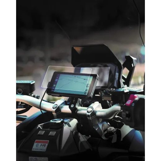 INTERPHONE DISPLEJ RIDESYNC – ZRCADLENÍ NA MOTORKU S CHRANNÝM SKLEM