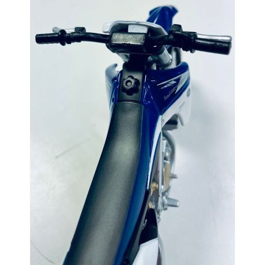 MAISTO YAMAHA YZ450F 1:12 BLUE/WHITE