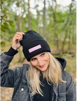 Zimní čepice Kolo je láska Pink Love - černá