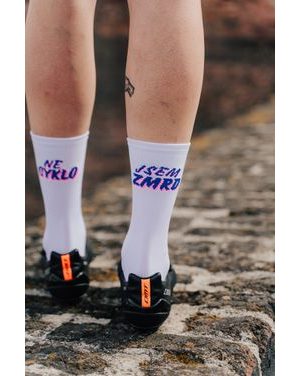 Ponožky na kolo Kolo je Láska NEjsem Cyklozmrd - bílá