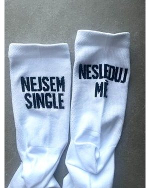 Ponožky na běhání Kolo je Láska NEjsem Single - bílá