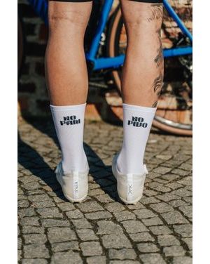 Cyklistické ponožky Bajk je láska No Pain No Pivo - biela