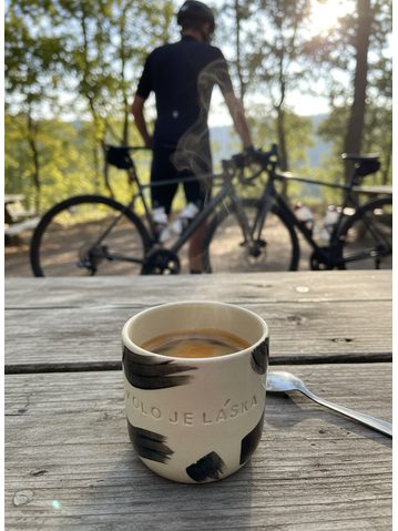 Espresso hrníček Kolo je láska - Brush Love Black