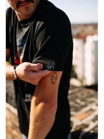 Tričko Kolo je láska Série cyklistů Královna pelotonu - unisex - bílá