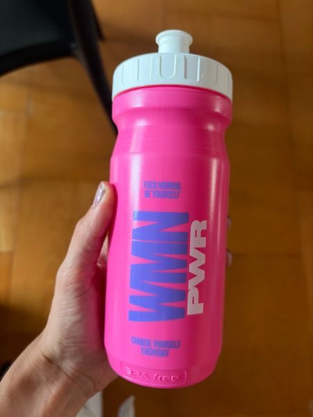 Cyklistická láhev Kolo je láska WMN PWR PINK