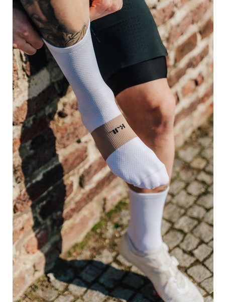 Cyklistické ponožky Bajk je láska No Pain No Pivo - biela