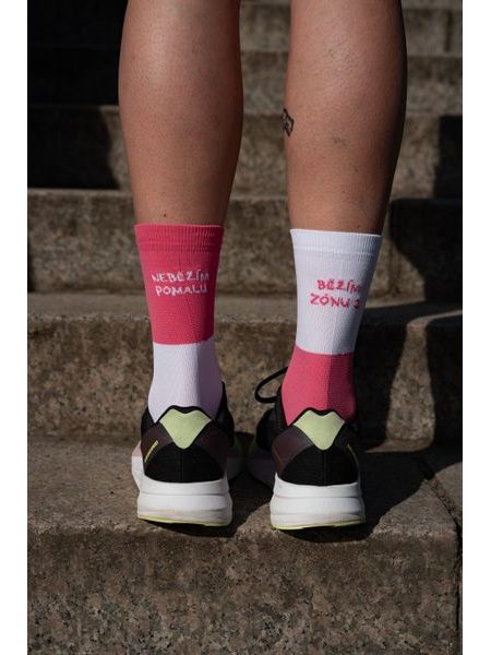 Ponožky na kolo Kolo je Neběžím pomalu, běžím zónu 2 - růžová