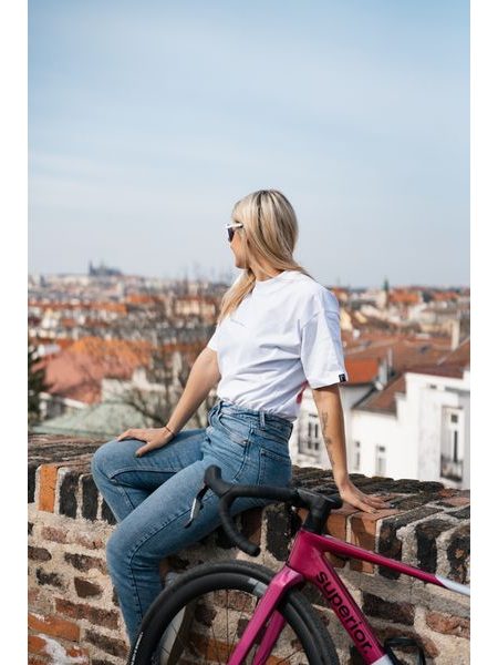 Tričko Kolo je láska Hezčí místo - bílá