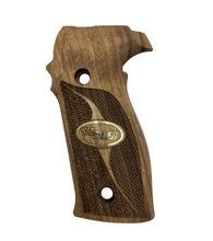 Střenky KSD Sig Sauer P226 ořech s bronzovým logem 2