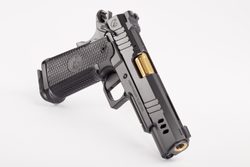 NIGHTHAWK CUSTOM úprava zakázkové pistole 1911 pro dvouřadý zásobník 2011