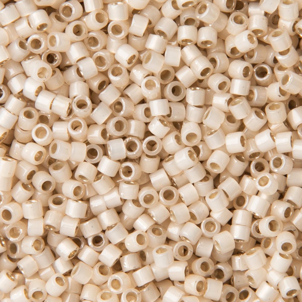 Miyuki Rokajlové korálky - Miyuki Delica 11/0 (DB-1451) Silver Lined Pale Cream Opal - 15 g
