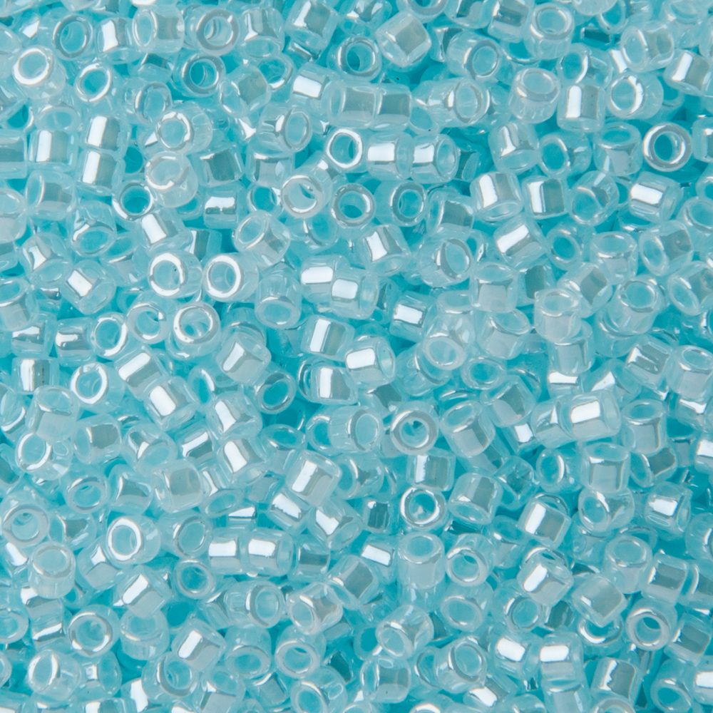 Miyuki Rokajlové korálky - Miyuki Delica 11/0 (DB-239) Lined Crystal Light Aquamarine - 15 g