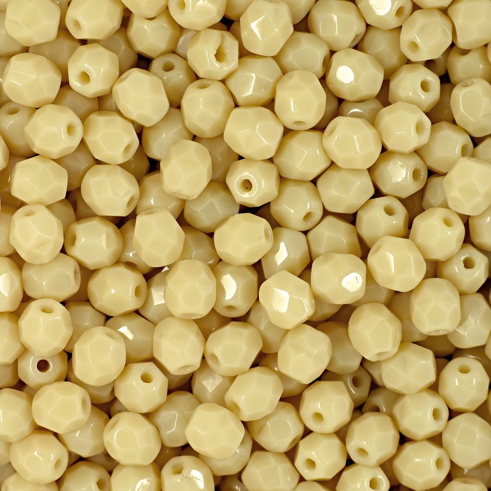 Manumi české broušené korálky 4mm Ivory - 225 ks