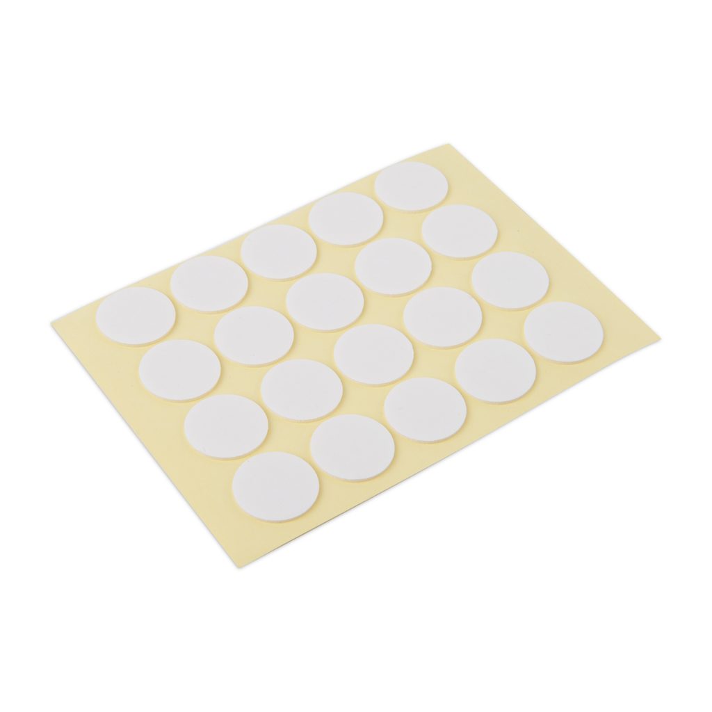 Doublesided adhesive dots for candle wicks 20pcs Manumi.eu