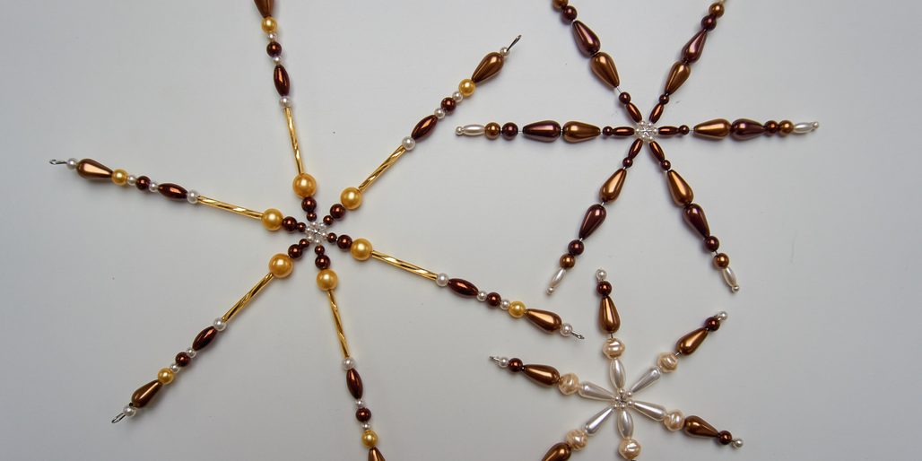 Návod na výrobu hnědého tria vánočních hvězd