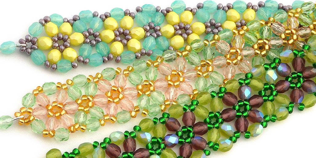 Návod na výrobu jarního náramku z broušených korálků