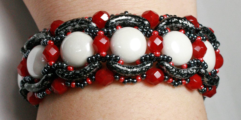 Návod na výrobu elegantního náramku z PRECIOSA Bow™