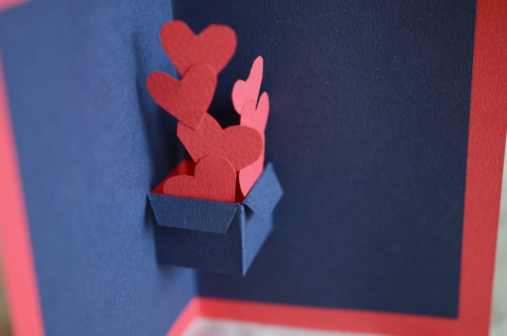 Návod na výrobu srdíčkového 3D blahopřání ke svatbě