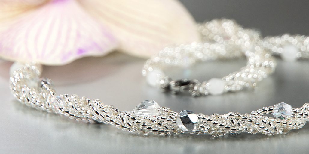 Návod na výrobu náhrdelníku Duhová tříšť