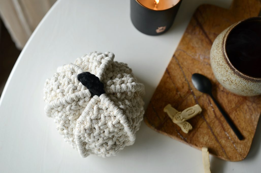 Návod na výrobu macramé dýně