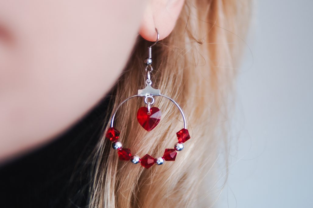 Návod na výrobu náušnic s broušenými srdíčky