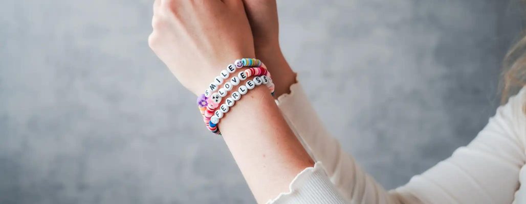 Návody na DIY doplnky na festival pre dokonalý outfit