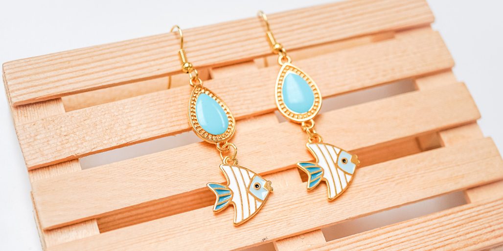 Návod na výrobu náušnic s rybkou 1