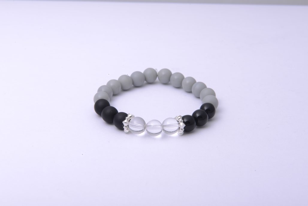 Návod na výrobu černo-šedého náramku