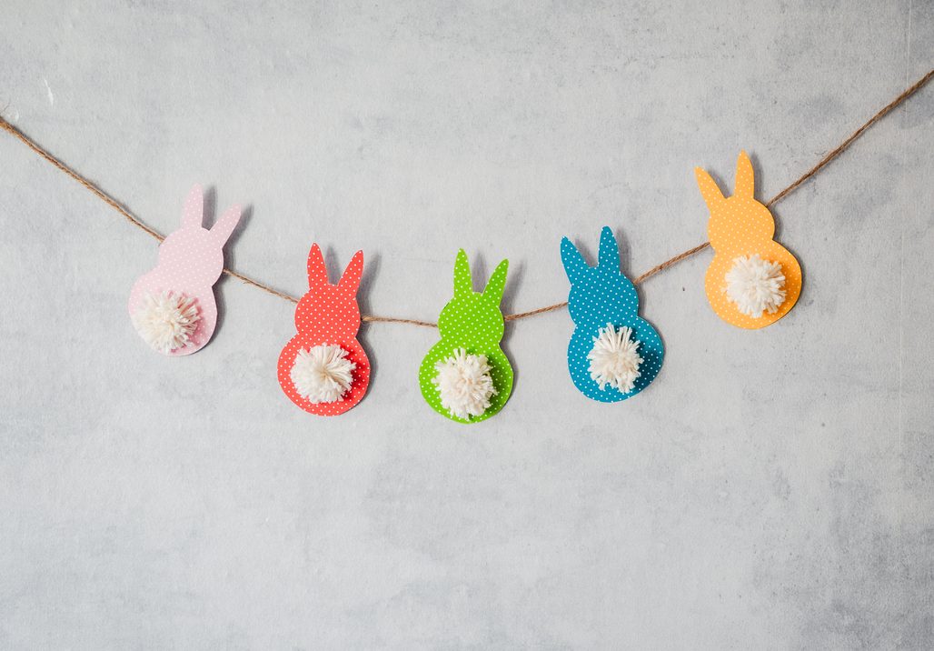 Návod na výrobu velikonoční girlandy se zajíčky