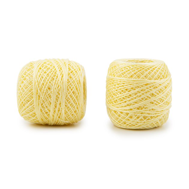 Crochet and embroidery thread Perlovka 85m light yellow. | Manumi.eu