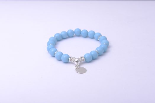 Návod na výrobu nebesky modrého náramku