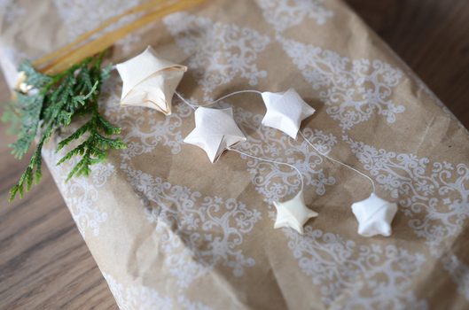 Návod na výrobu dekorativních hvězdiček