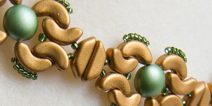 Návod na výrobu orientálního náramku z korálků Les perles par Puca®