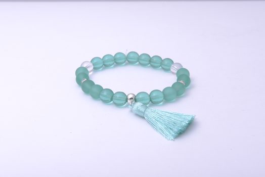 Návod na výrobu Aqua náramku se střapcem