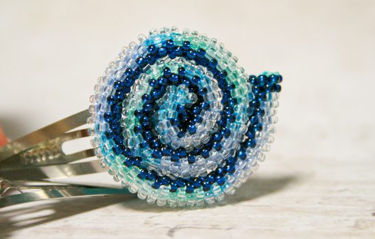 Návod na výrobu stočené sponky do vlasů