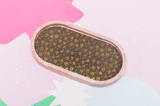 Návod na výrobu Jesmonite podtácku se scrapbookovým papírem