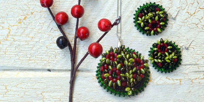 Návod na výrobu vyšívané sady - Cesmína