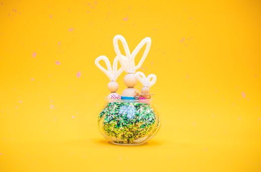 Návod na výrobu zaječí rodinky z dřevěných korálků